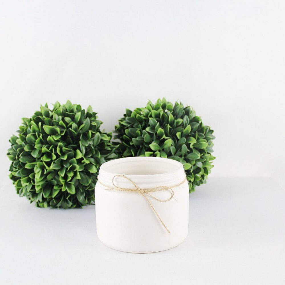 Lilth Planter, White Matte, Medium