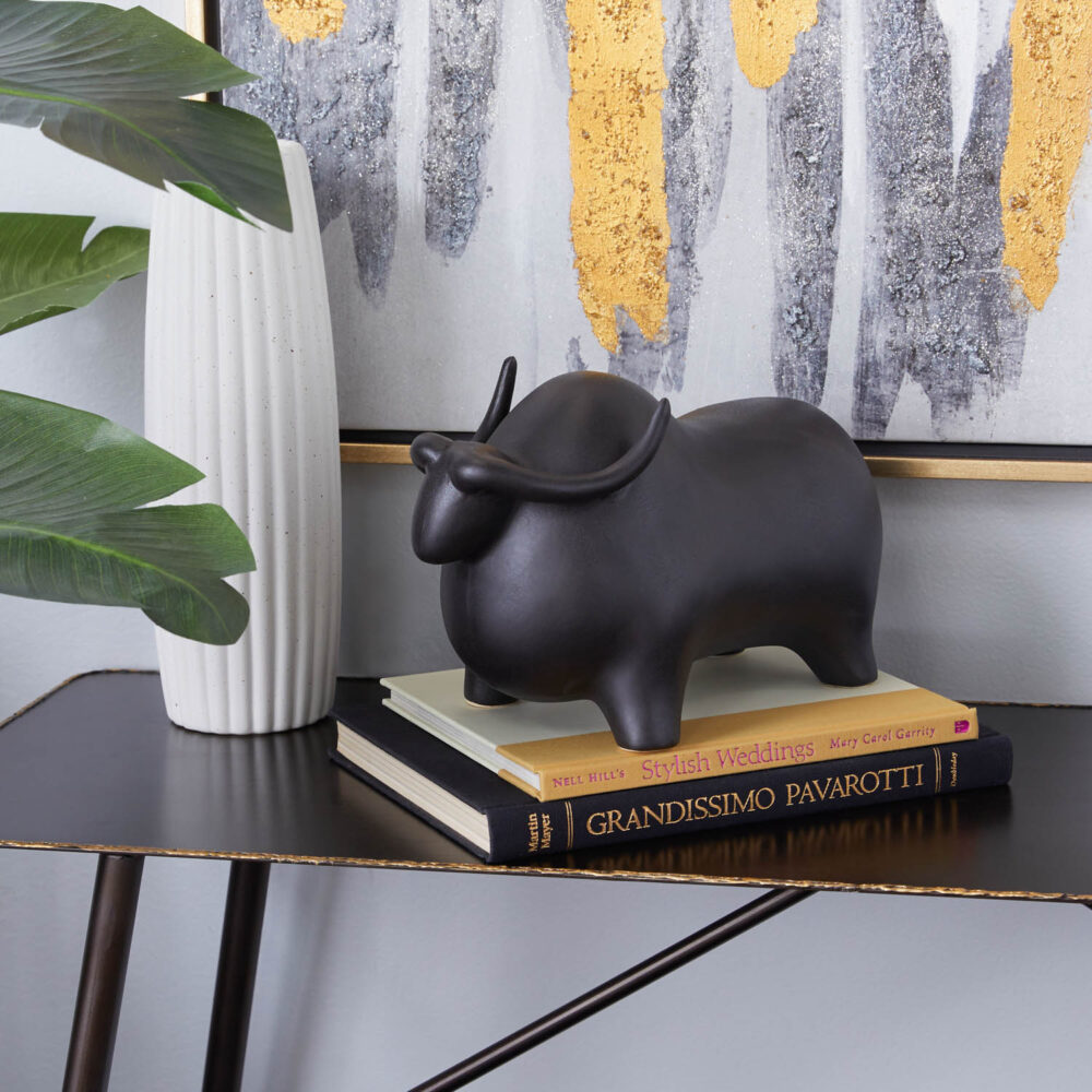 Bull Scuplture - Image 2