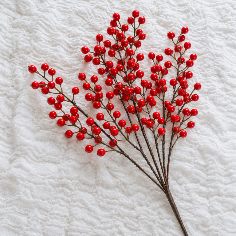 Red berry bush, 20in