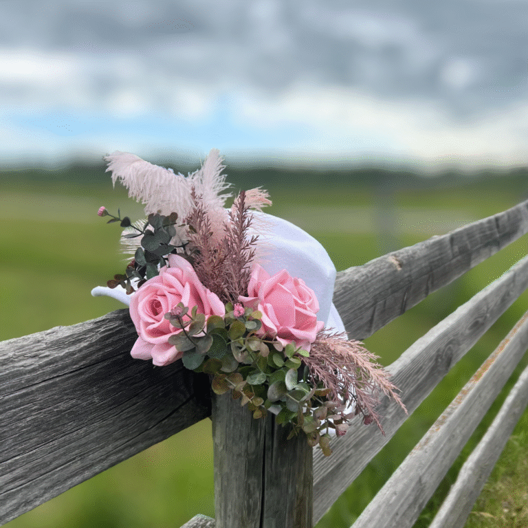 The Prairie Rose Hat Accent